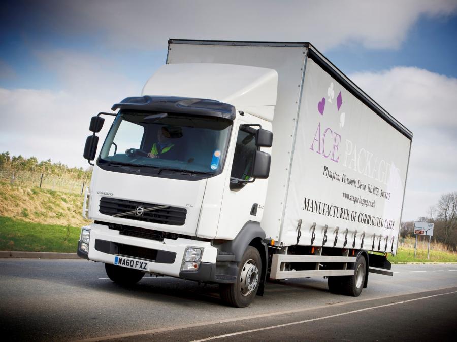  Volvo FL 240 2010 года  (UK) (фото 1 из 3)